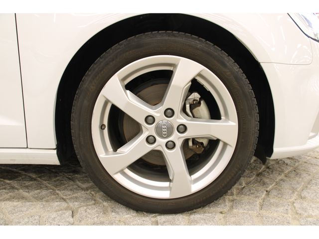 Audi A3 2019-04 23001-28