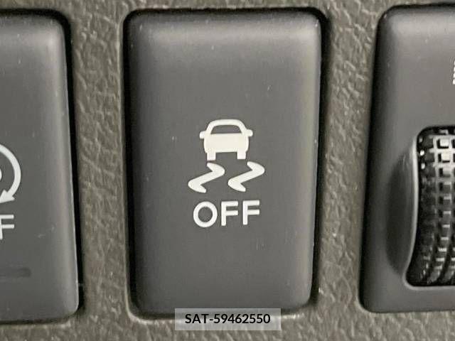 Nissan CUBE 2017-07 320725-3