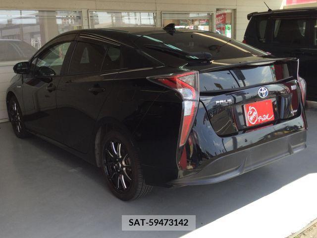 Toyota PRIUS 2016-05 282392-6