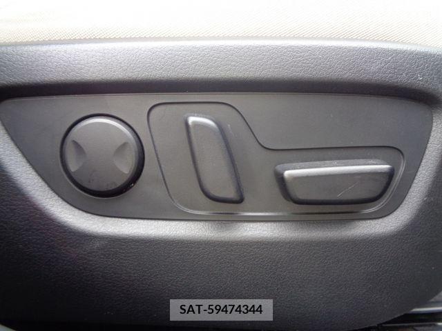 Mazda CX-30 2021-09 383601-24