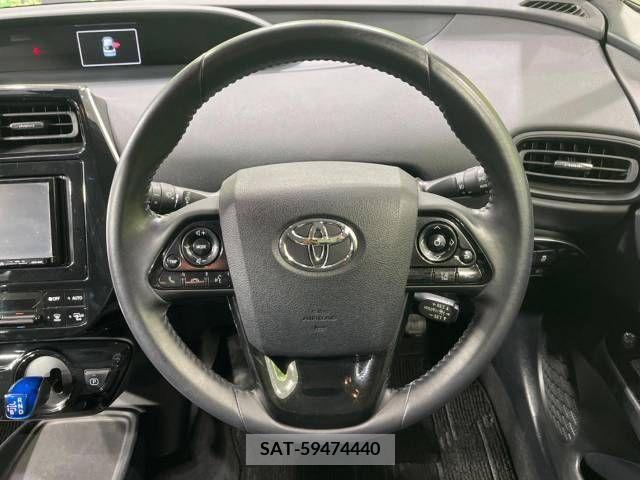 Toyota PRIUS 2019-09 322612-11
