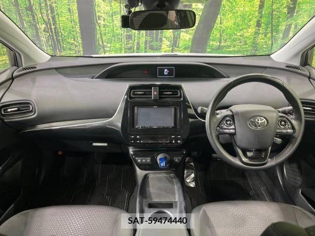 Toyota PRIUS 2019-09 322612-1