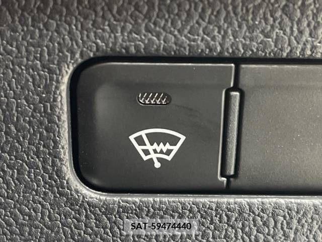Toyota PRIUS 2019-09 322612-6