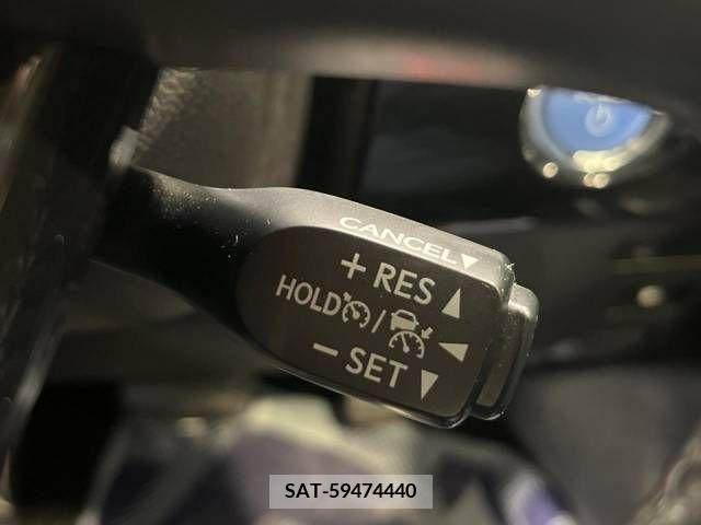Toyota PRIUS 2019-09 322612-5