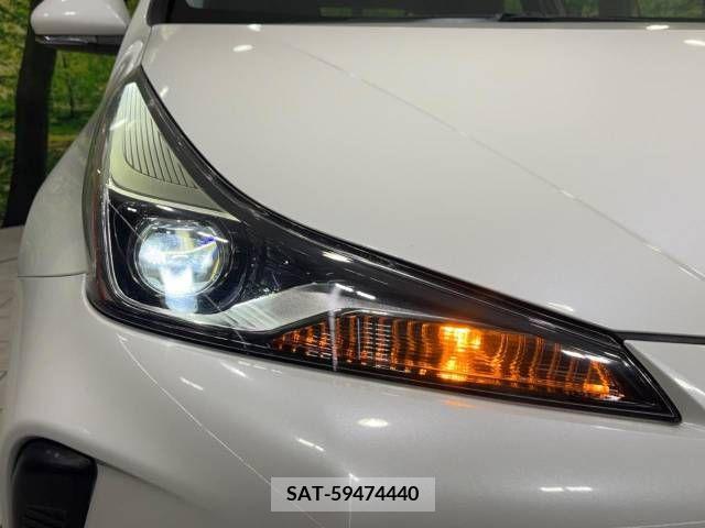 Toyota PRIUS 2019-09 322612-12