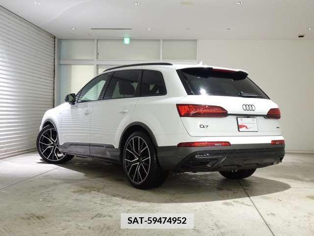 Audi Q7 2023-11 337920-5