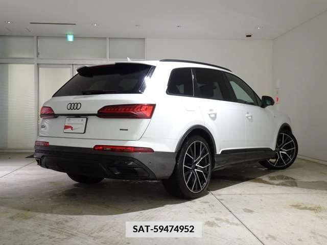 Audi Q7 2023-11 337920-1