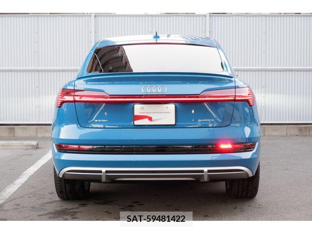 Audi E-TRON 2021-08 252977-3