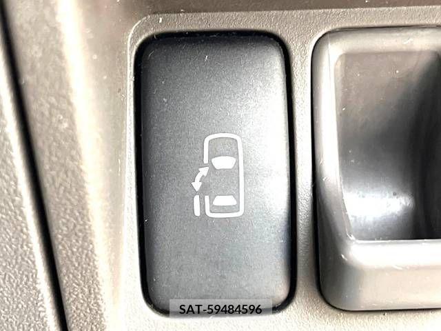 Toyota SIENTA 2007-04 285098-4