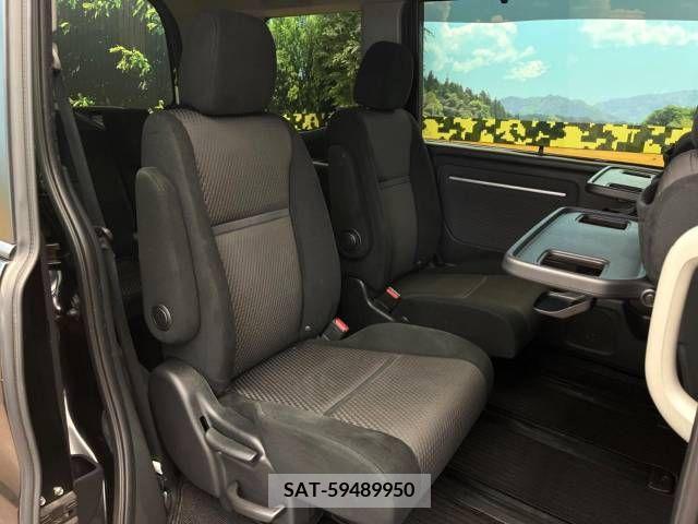 Honda e 2016-04 380488-9