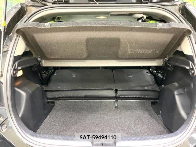 Toyota AQUA 2015-06 353084-11