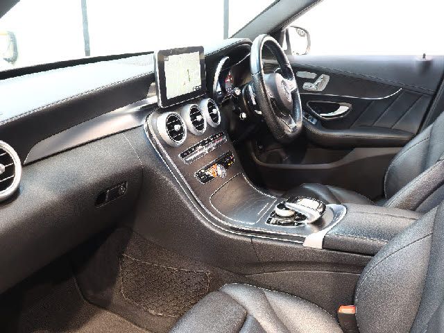 Mercedes Benz C-CLASS 2015-04 6562-1