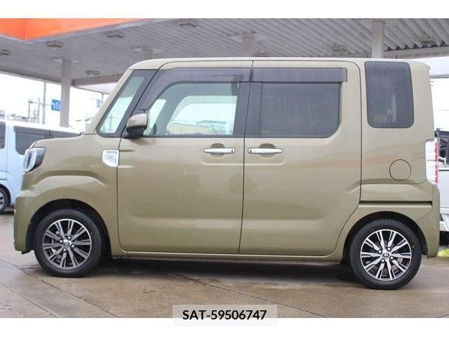 Toyota Pixis Mega 2019-05 242501-7