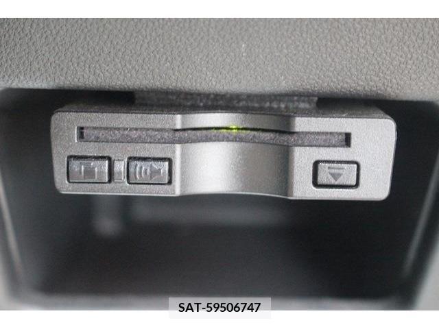 Toyota Pixis Mega 2019-05 242501-5