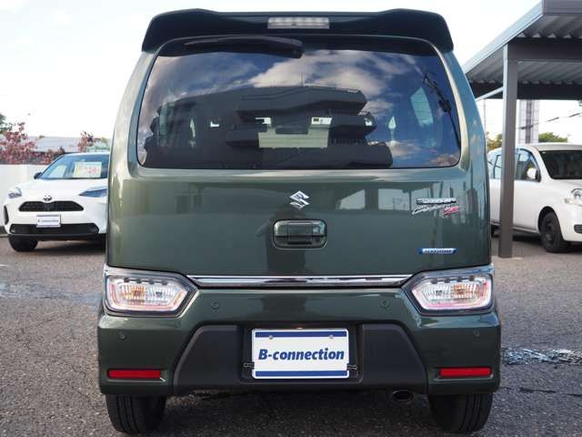 Suzuki WAGON R 2022-10 18363-9