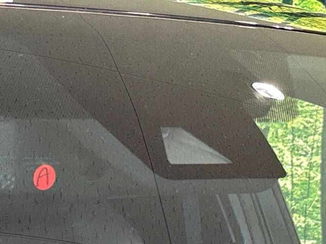 Toyota C-HR 2017-02 189054-2