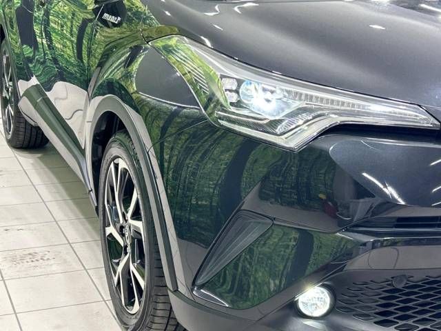 Toyota C-HR 2017-02 189054-12