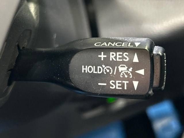 Toyota C-HR 2017-02 189054-5