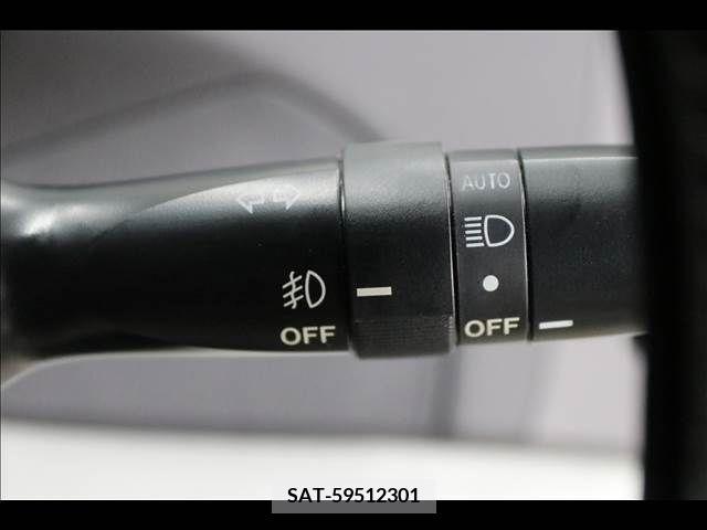 Toyota PRIUS 2011-10 322016-9