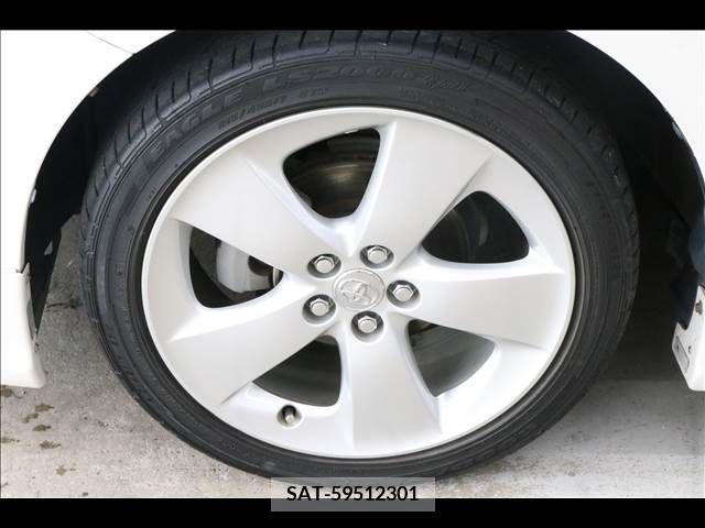 Toyota PRIUS 2011-10 322016-13
