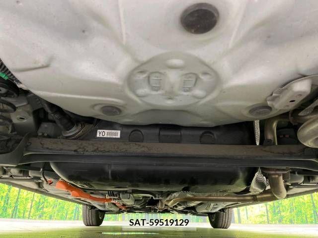 Toyota AQUA 2015-12 251498-19
