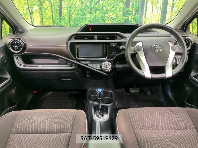 Toyota AQUA 2015-12 251498-1