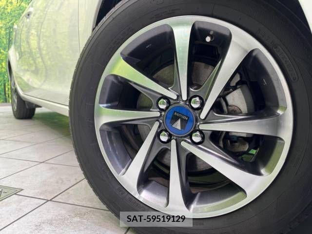 Toyota AQUA 2015-12 251498-13