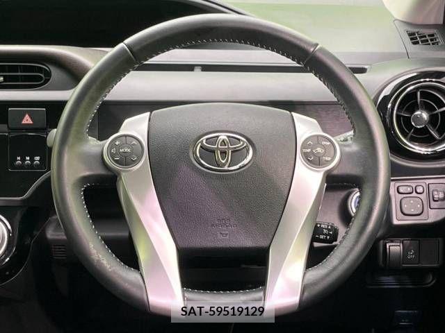 Toyota AQUA 2015-12 251498-11