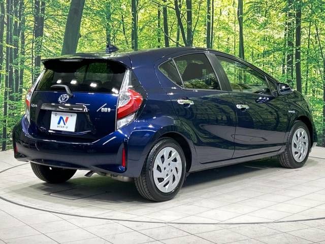 Toyota AQUA 2018-03 186036-17