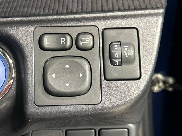 Toyota AQUA 2018-03 186036-6