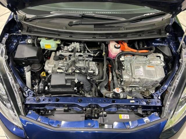 Toyota AQUA 2018-03 186036-18