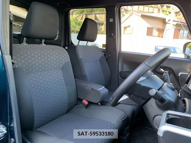Toyota Pixis Mega 2021-06 310528-13