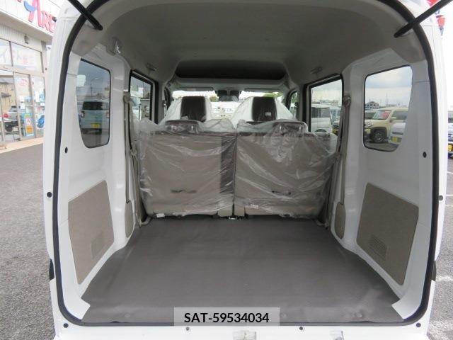 Suzuki EVERY 2024-03 254898-17