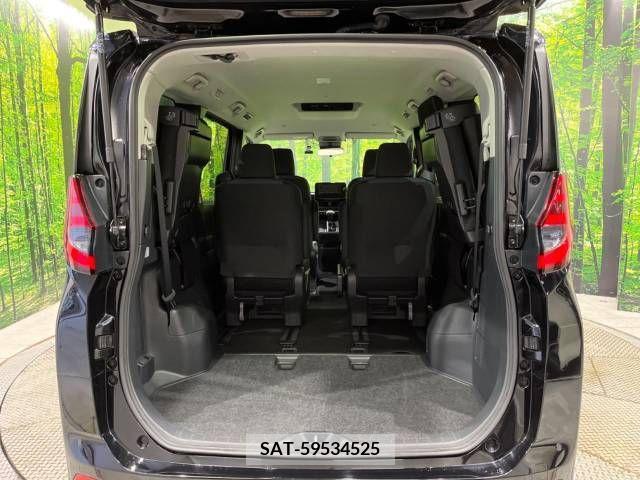 Toyota NOAH 2023-04 226033-11