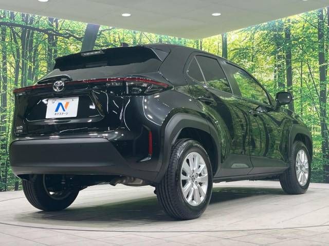 Toyota YARIS CROSS 2023-07 27458-17