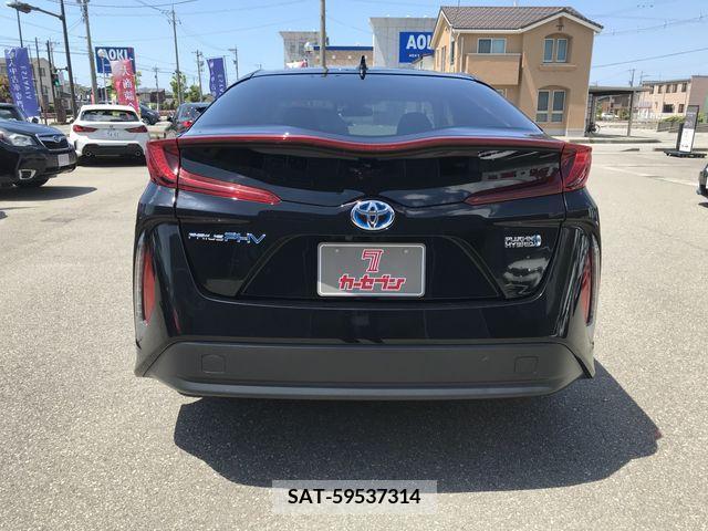 Toyota PRIUS PHV 2017-05 334947-6