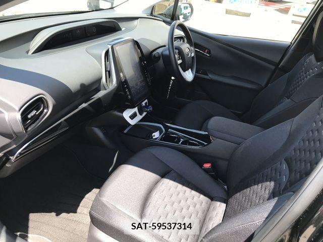 Toyota PRIUS PHV 2017-05 334947-18