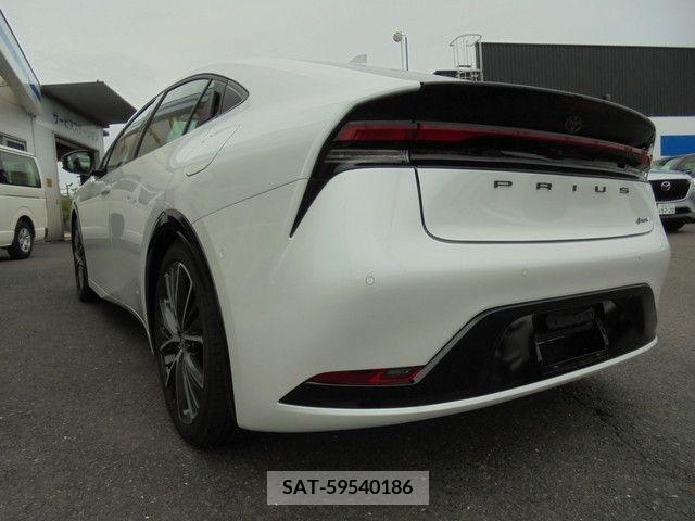 Toyota PRIUS 2023-08 313473-4