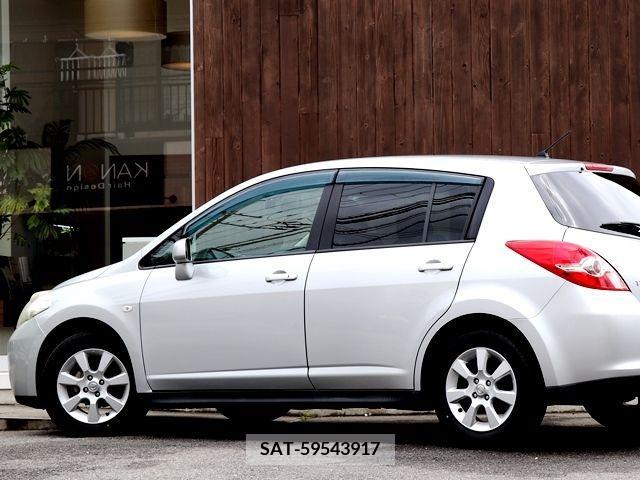 Nissan TIIDA 2009-09 301193-11