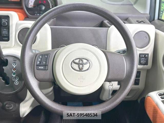 Toyota PORTE 2013-01 283672-11