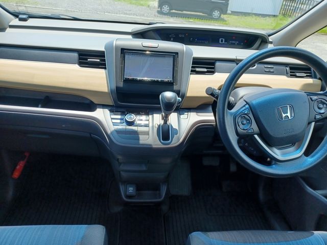 Honda FREED 2017-07 6894-1