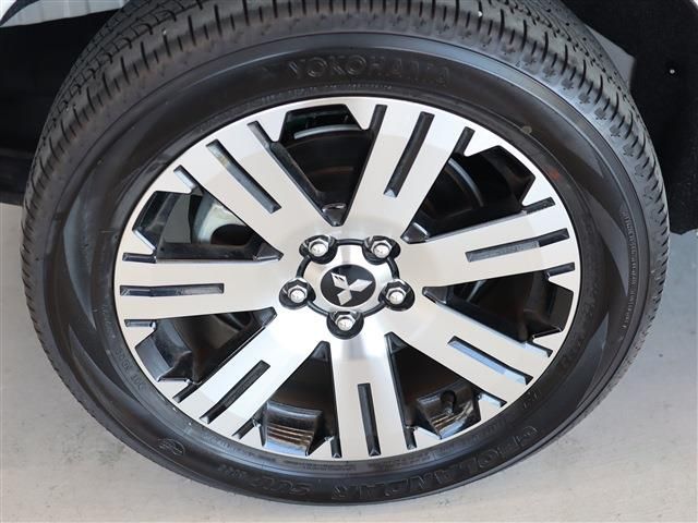 Mitsubishi DELICA D5 2022-08 27198-7