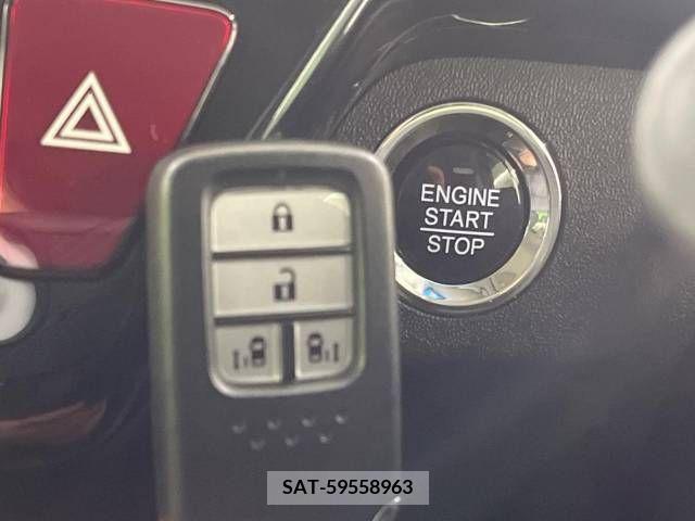 Honda e 2016-08 209434-7