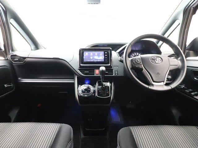 Toyota VOXY 2018-12 195962-2