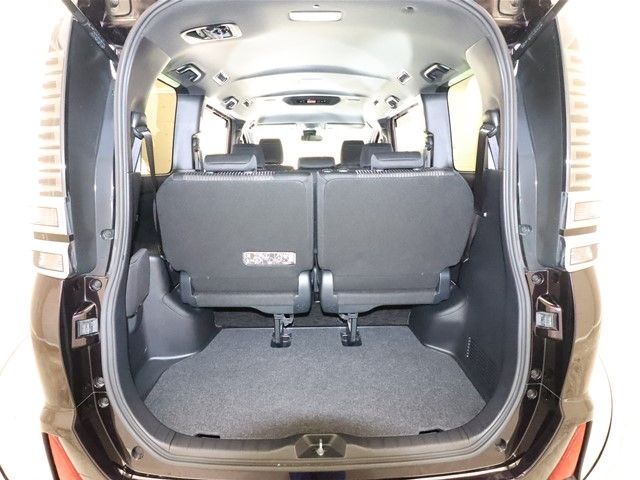 Toyota VOXY 2018-12 195962-8
