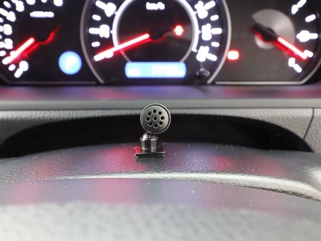 Toyota VOXY 2018-12 195962-10