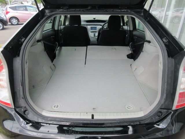 Toyota PRIUS 2012-09 3841-9