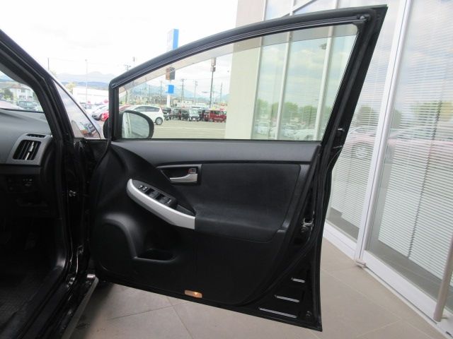 Toyota PRIUS 2012-09 3841-11