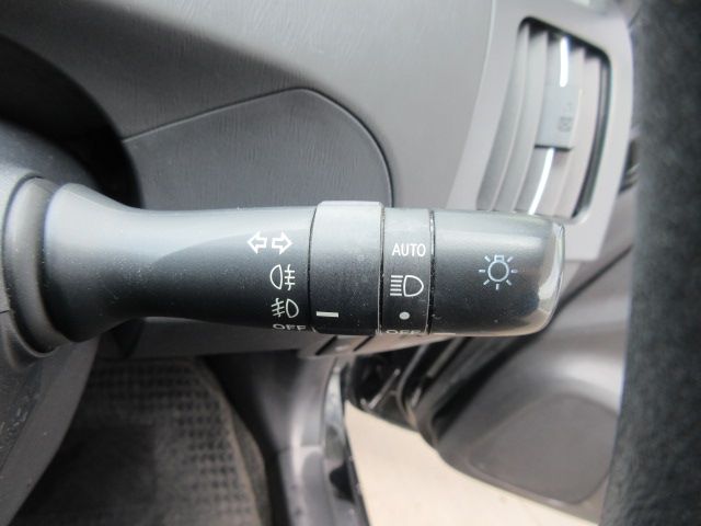 Toyota PRIUS 2012-09 3841-22