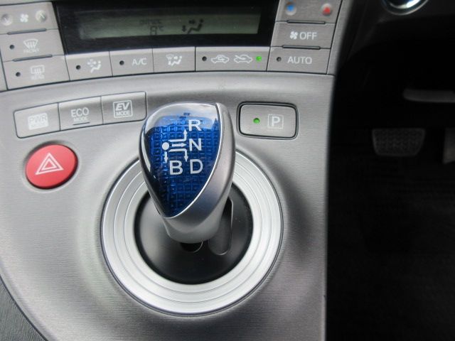 Toyota PRIUS 2012-09 3841-15